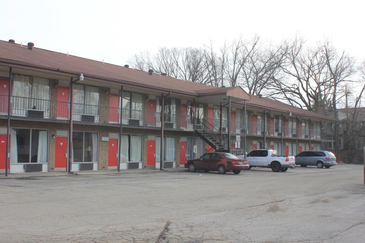Red Carpet Inn - Louisville Dış mekan fotoğraf