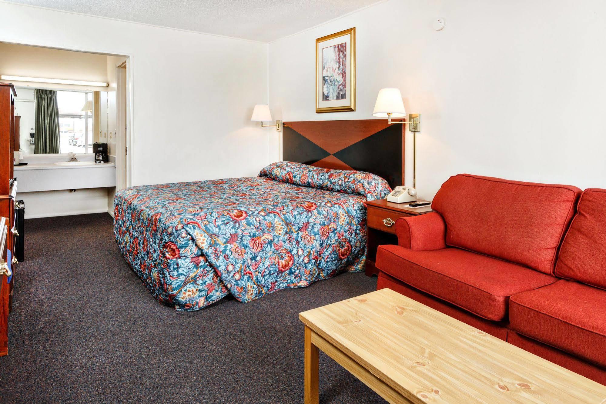 Red Carpet Inn - Louisville Dış mekan fotoğraf